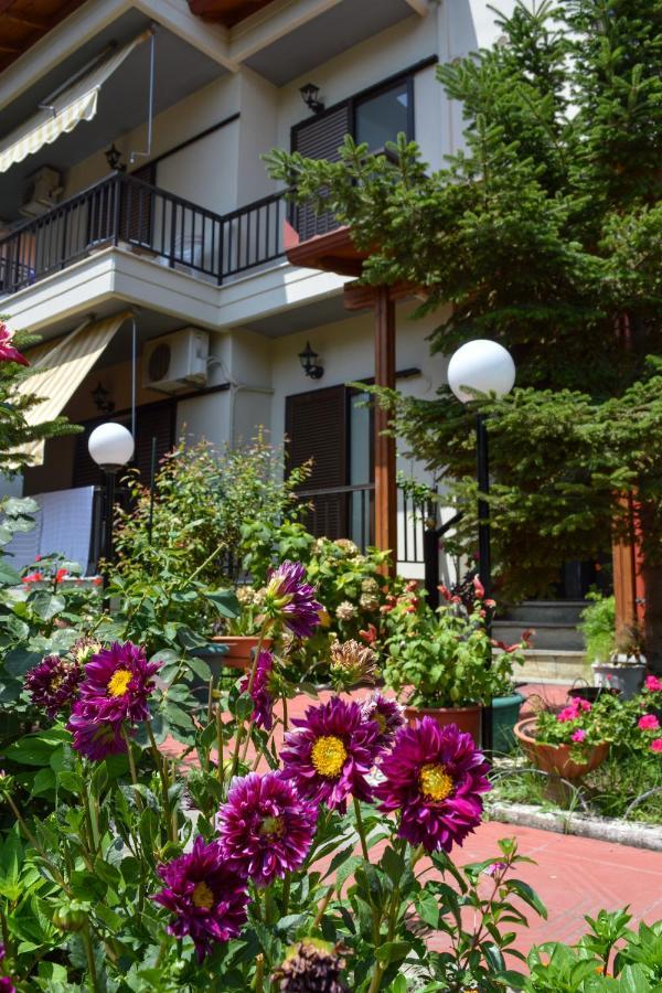 Manos Kritikakis Apartments Platamonas Exterior photo
