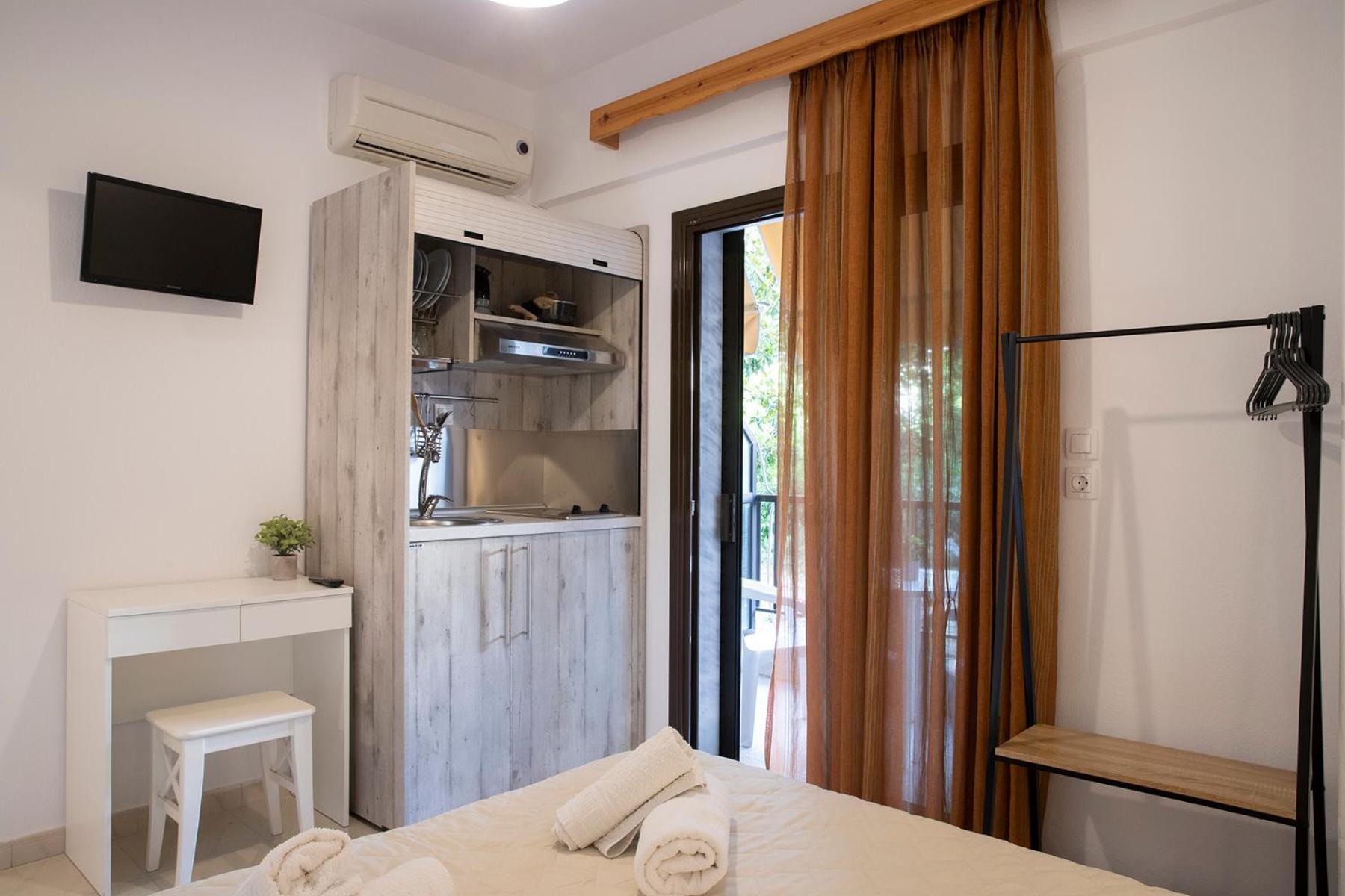 Manos Kritikakis Apartments Platamonas Exterior photo